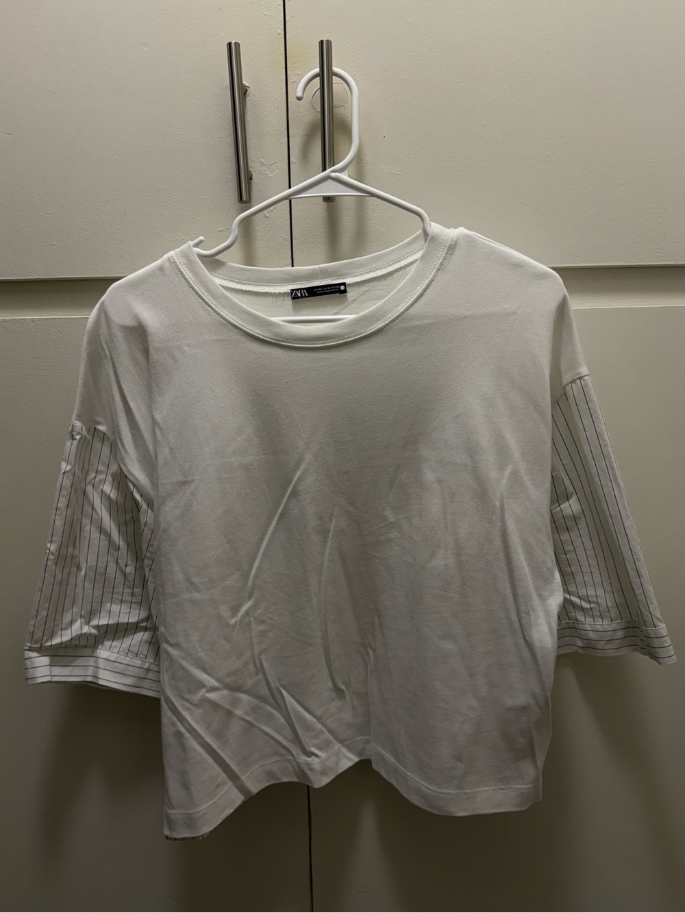 Zara White Short Sleeve Mixed-Media Tee with Striped Sleeves